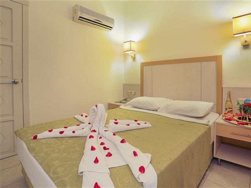 Cleopatra Golden Beach Hotel อลันยา ภายนอก รูปภาพ