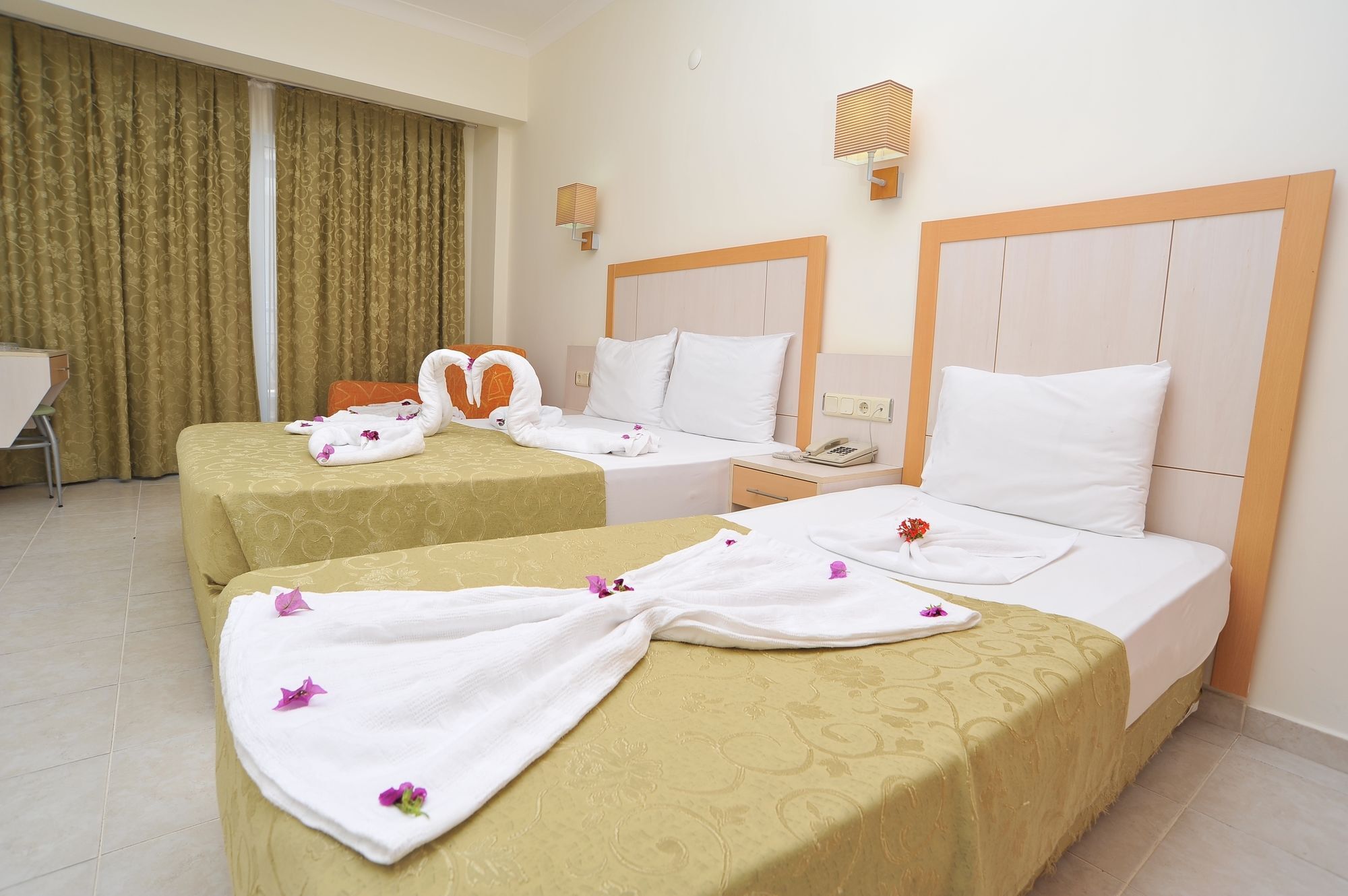 Cleopatra Golden Beach Hotel อลันยา ภายนอก รูปภาพ